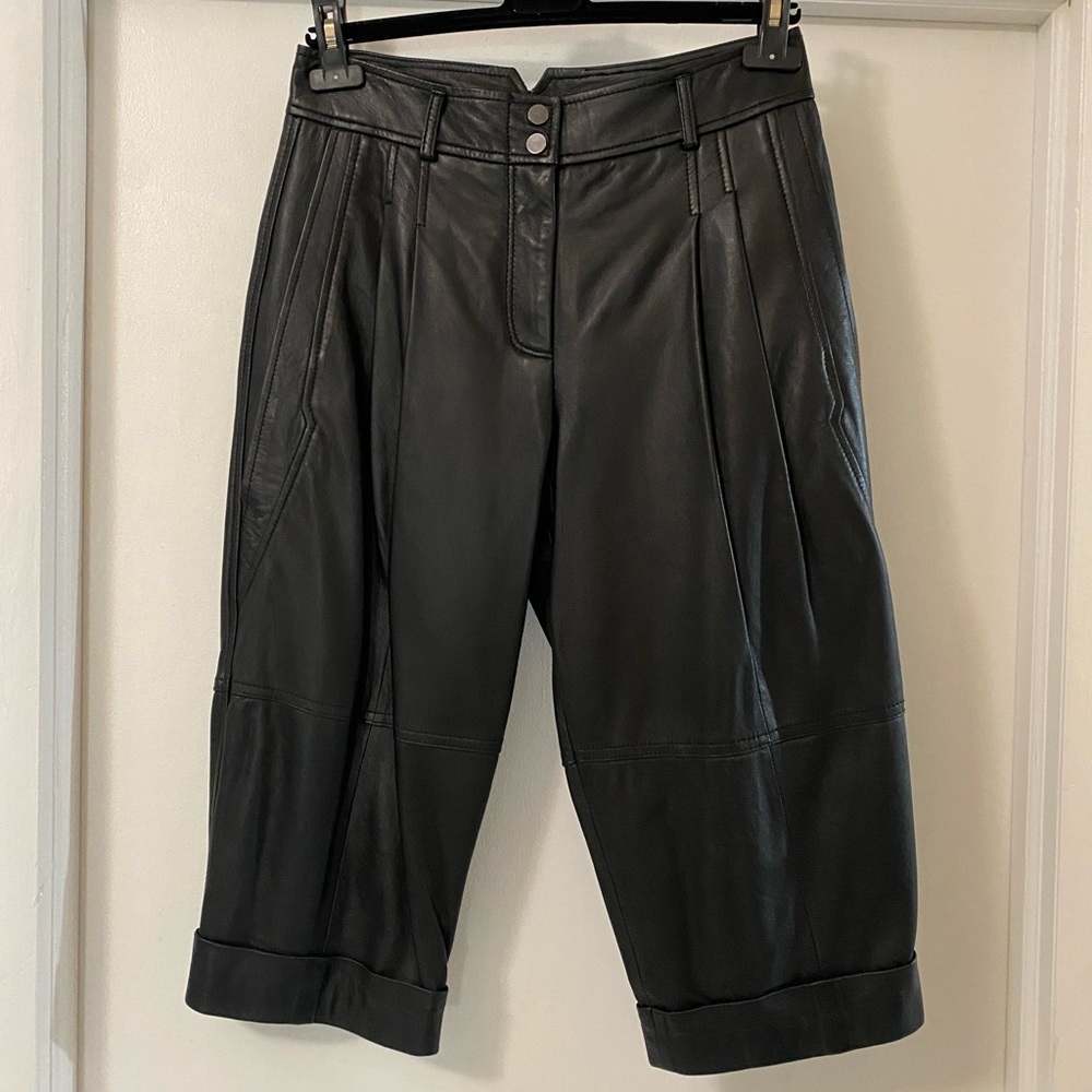 BCBGMAXAZRIA RUNWAY "THE CARSON"  LEATHER SHORT - Picture 3 of 13